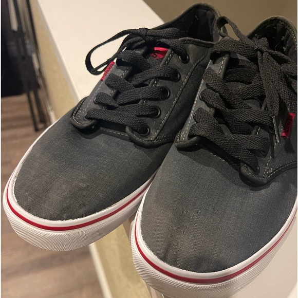 Mens Vans - Picture 4 of 7